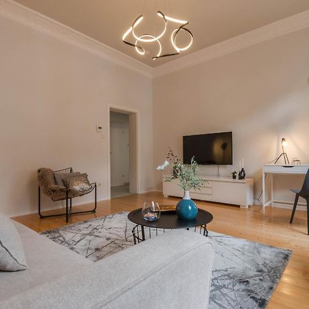 Business Apartment Wiesbaden Esterno foto